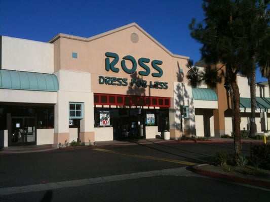 Ross Dress for Less Stores Nearby Looking for an Ross Dress for Less store in a mall or outlet near you? Find your city and/or state in the list below. Note: Our database only includes stores that are found in a mall or outlet, and not freestanding stores.