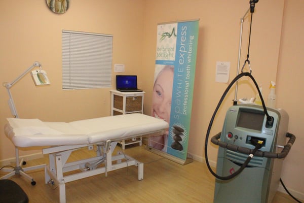 Candela Alex TriVantage Laser Tattoo removal treatment room