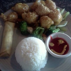 Chinese Restaurant Spicy Thai logo