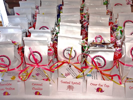 Party Favor Ideas for baby shower: popcorn, blow pop, tootsie pop, and ...