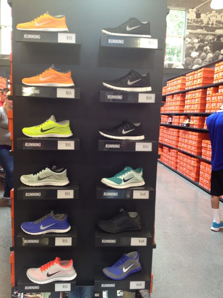 closest nike outlet to me