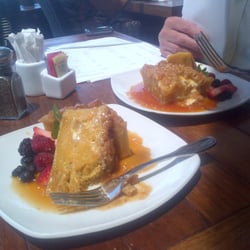 I can't say enough about the FABULOUS bread pudding dessert. Tasted more like flan, very creamy and caramel-y. Really delish.