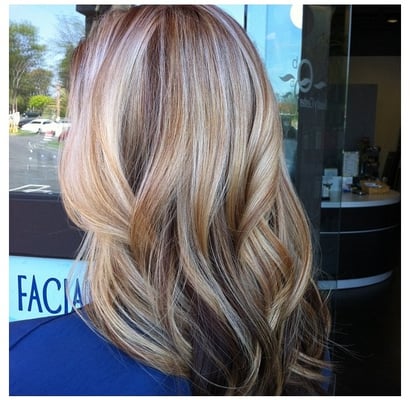 Summer honey blonde highlights by Breanna Summer honey blonde highlights by Breanna