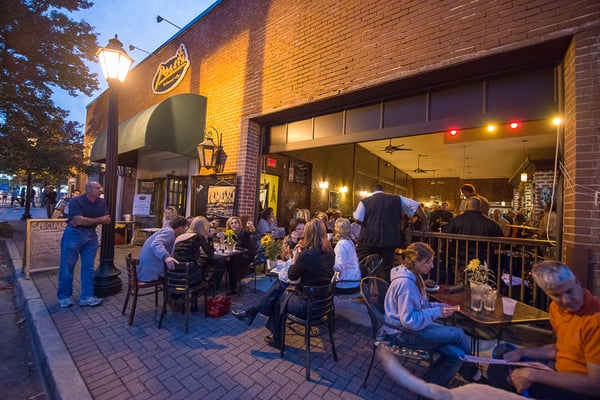 Chow Down On Canton Street Citysearch French Food Is Increasingly Hard To Find But This Roswell Bistro Has Moved Into Larger Digs Accommodate The Crowds That Keep Coming Back For More