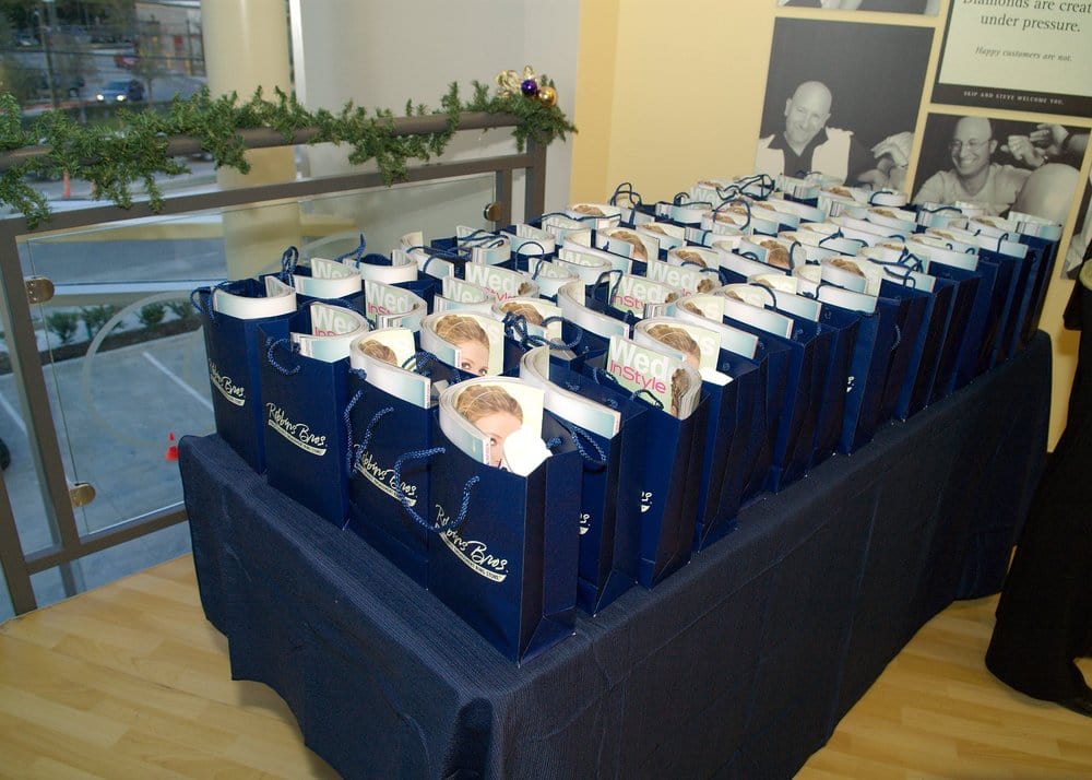 Gifts Bags For Guests At Dallas Grand Opening Party | Yelp