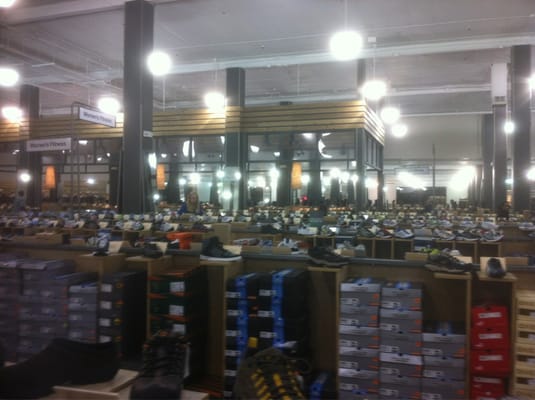 DSW Shoe Warehouse Harlem